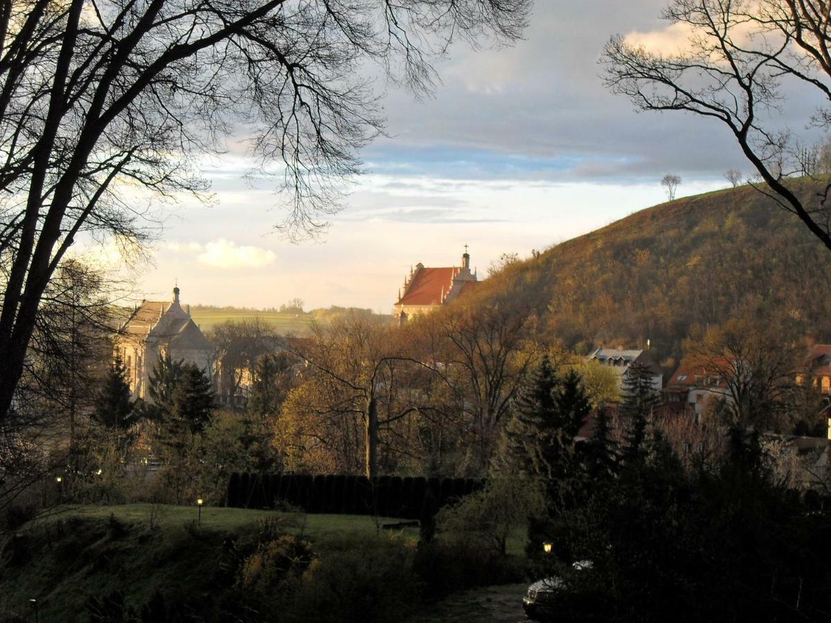 Noce I Dnie - Apartamenty I Pokoje Kazimierz Dolny Bagian luar foto